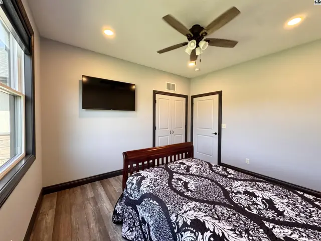 Photo of 1 Panorama Ct, Hutchinson, KS