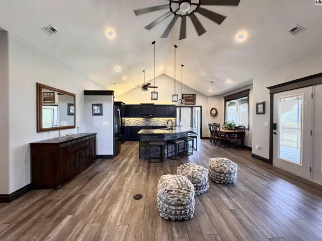 Photo of 1 Panorama Ct, Hutchinson, KS