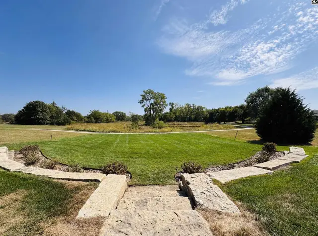 Photo of 1 Panorama Ct, Hutchinson, KS