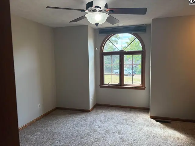 Photo of 5804 W 50th Ave, Hutchinson, KS
