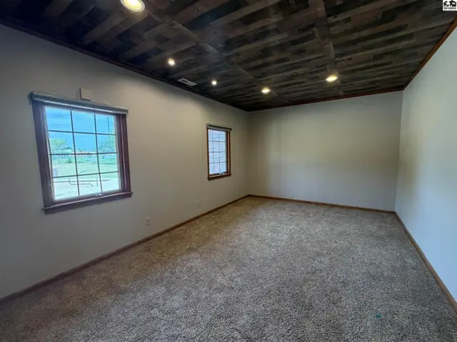 Photo of 5804 W 50th Ave, Hutchinson, KS