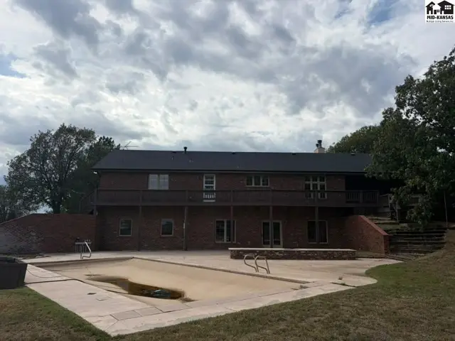 Photo of 5804 W 50th Ave, Hutchinson, KS