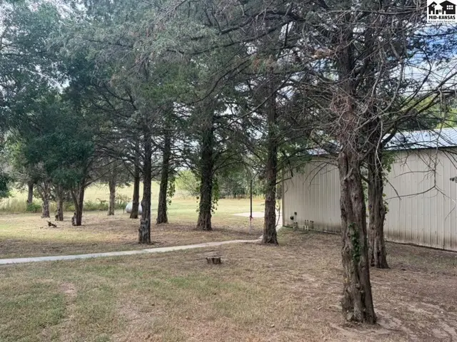 Photo of 5804 W 50th Ave, Hutchinson, KS