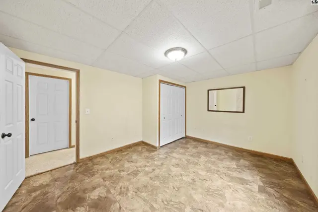 Photo of 1120 Split Oak Dr, Newton, KS