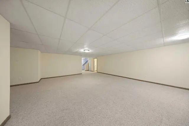 Photo of 1120 Split Oak Dr, Newton, KS