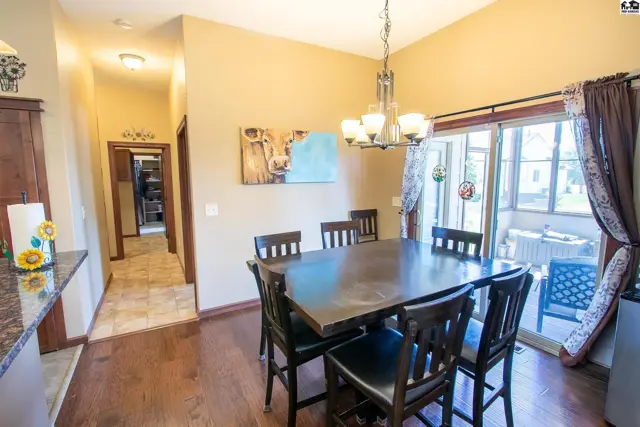 Photo of 727 Goldspike, Newton, KS