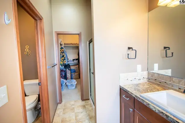 Photo of 727 Goldspike, Newton, KS