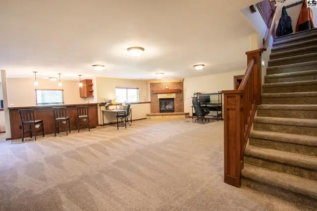 Photo of 727 Goldspike, Newton, KS
