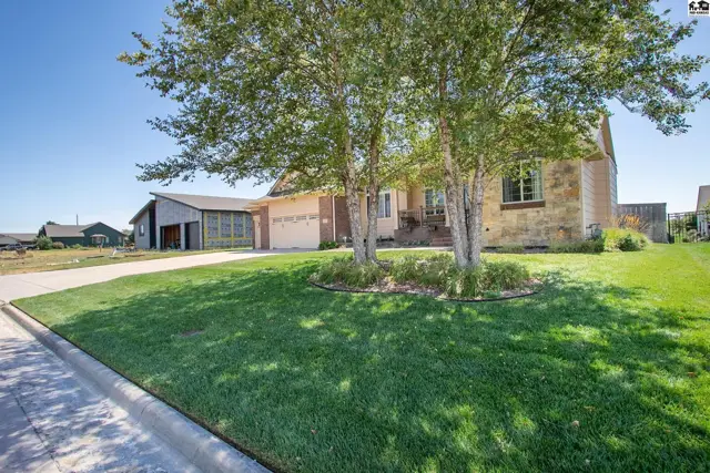 Photo of 727 Goldspike, Newton, KS