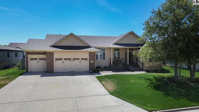 Photo of 727 Goldspike, Newton, KS