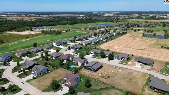 Photo of 727 Goldspike, Newton, KS