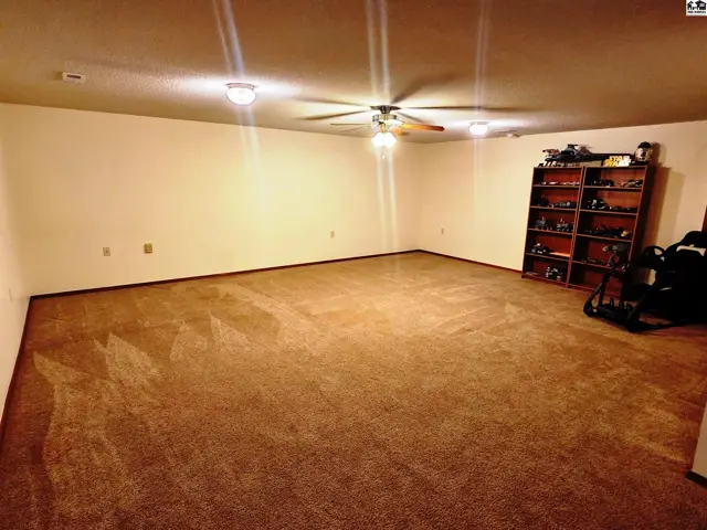 Photo of 212 Sheffiedl, Newton, KS