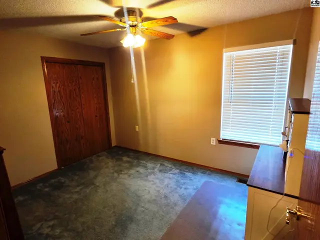Photo of 212 Sheffiedl, Newton, KS