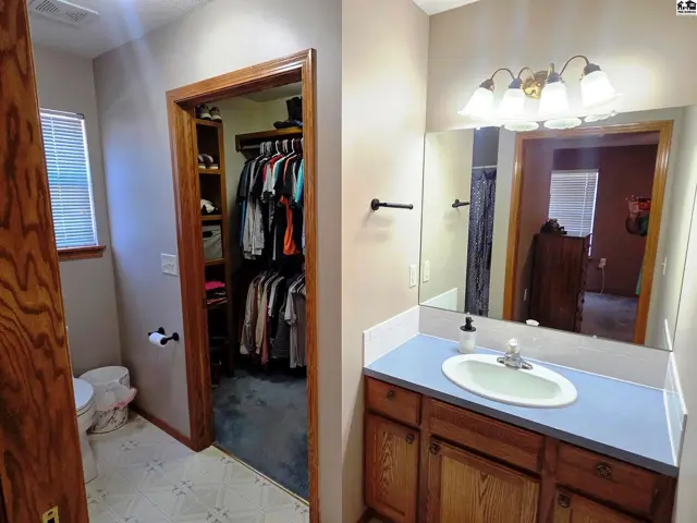 Photo of 212 Sheffiedl, Newton, KS
