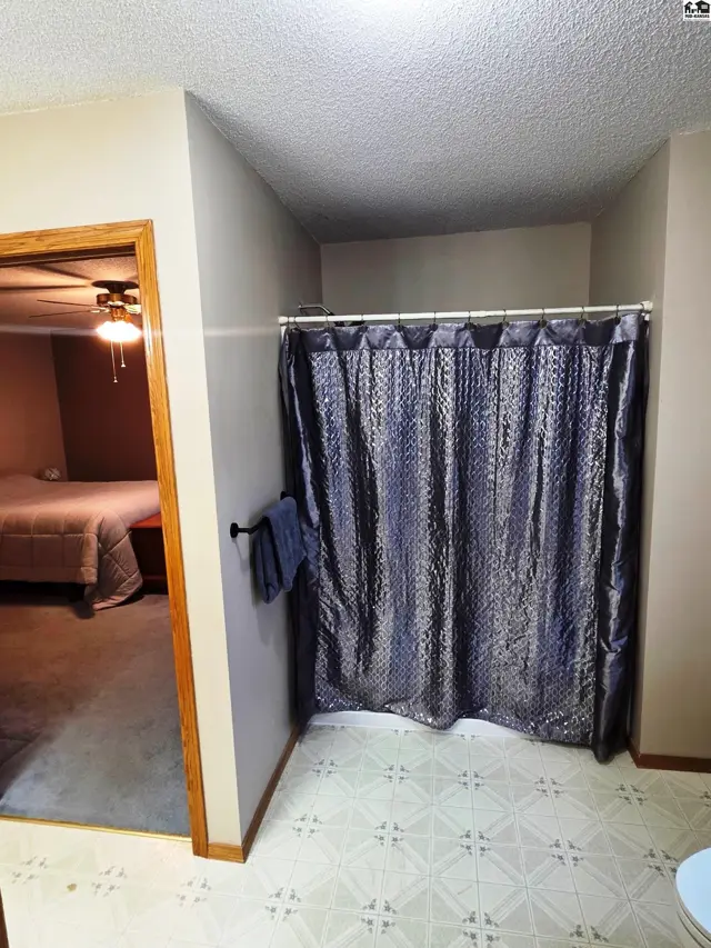 Photo of 212 Sheffiedl, Newton, KS