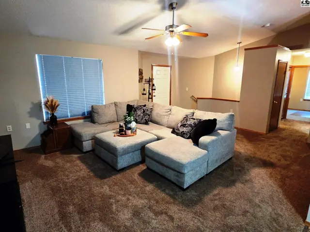 Photo of 212 Sheffiedl, Newton, KS
