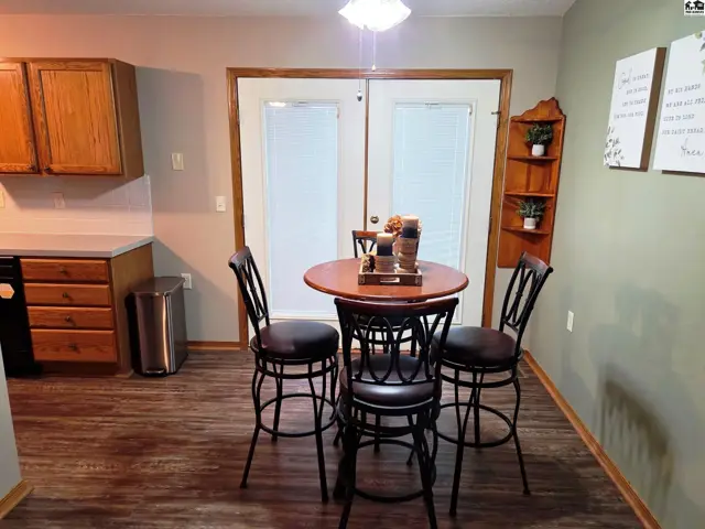 Photo of 212 Sheffiedl, Newton, KS