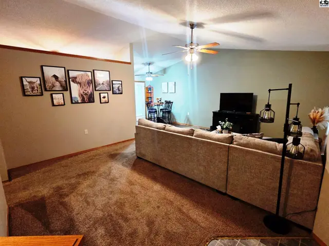 Photo of 212 Sheffiedl, Newton, KS