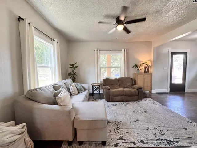 Photo of 115 E 12th Ave, Hutchinson, KS