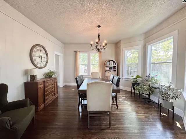 Photo of 115 E 12th Ave, Hutchinson, KS