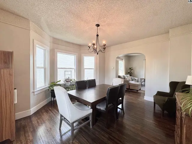 Photo of 115 E 12th Ave, Hutchinson, KS