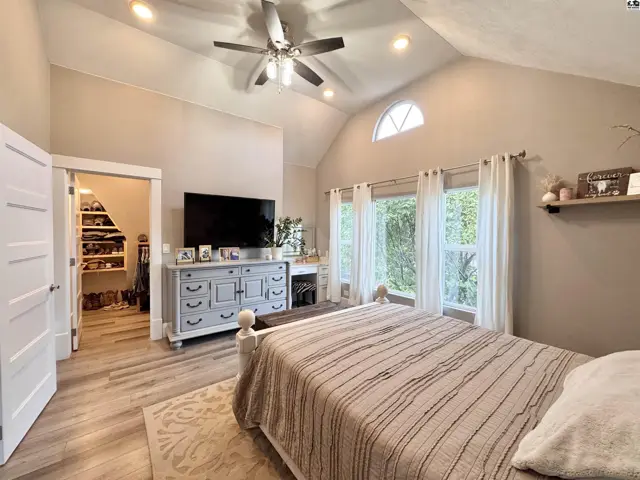 Photo of 115 E 12th Ave, Hutchinson, KS
