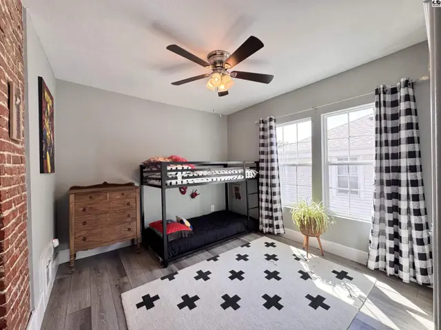 Photo of 115 E 12th Ave, Hutchinson, KS