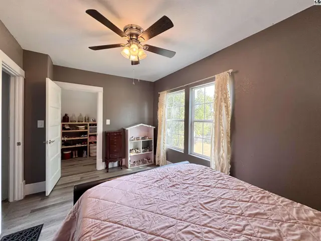 Photo of 115 E 12th Ave, Hutchinson, KS