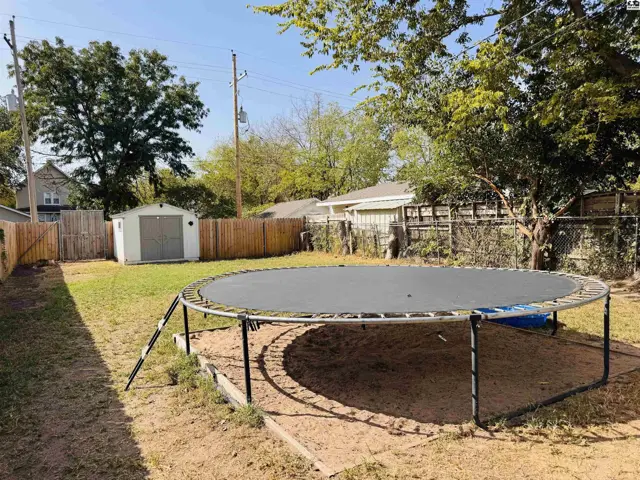 Photo of 115 E 12th Ave, Hutchinson, KS