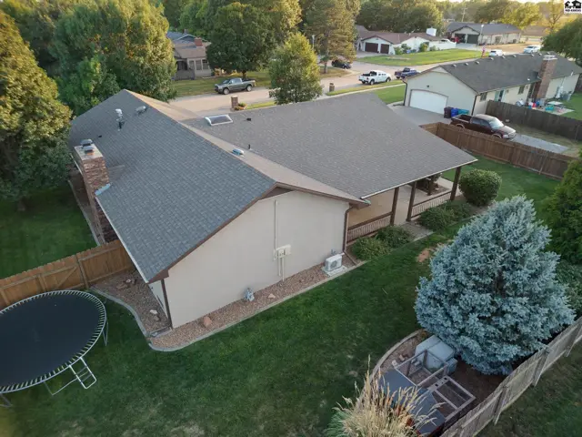 Photo of 203 Crestview Ave, McPherson, KS