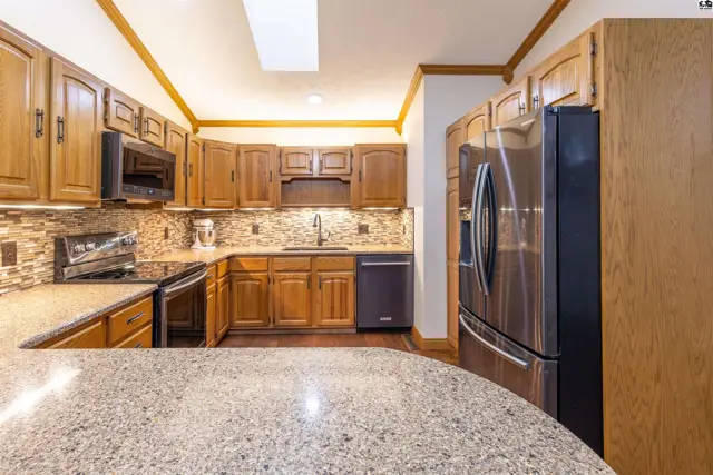 Photo of 203 Crestview Ave, McPherson, KS
