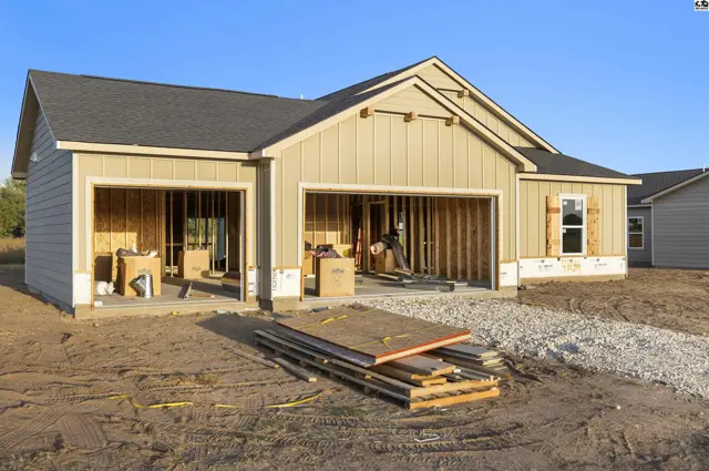 Photo of 4104 Ridgewood Dr., Hutchinson, KS