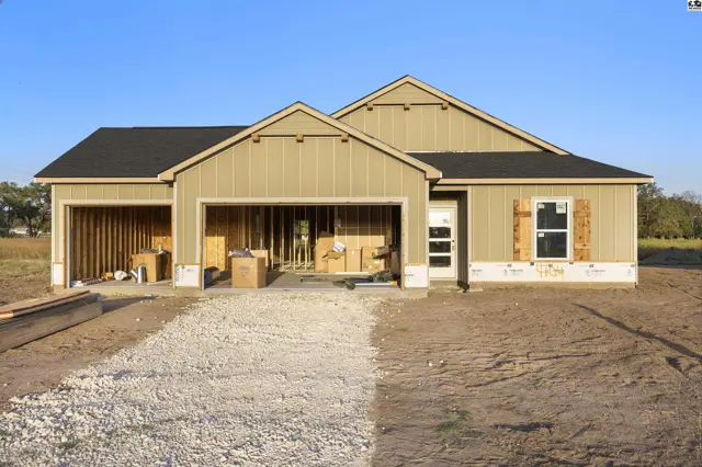 Photo of 4104 Ridgewood Dr., Hutchinson, KS
