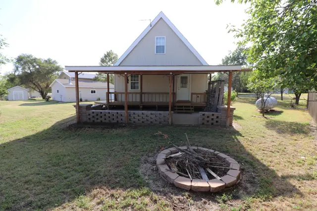 Photo of 15 Utley Blvd, Marquette, KS