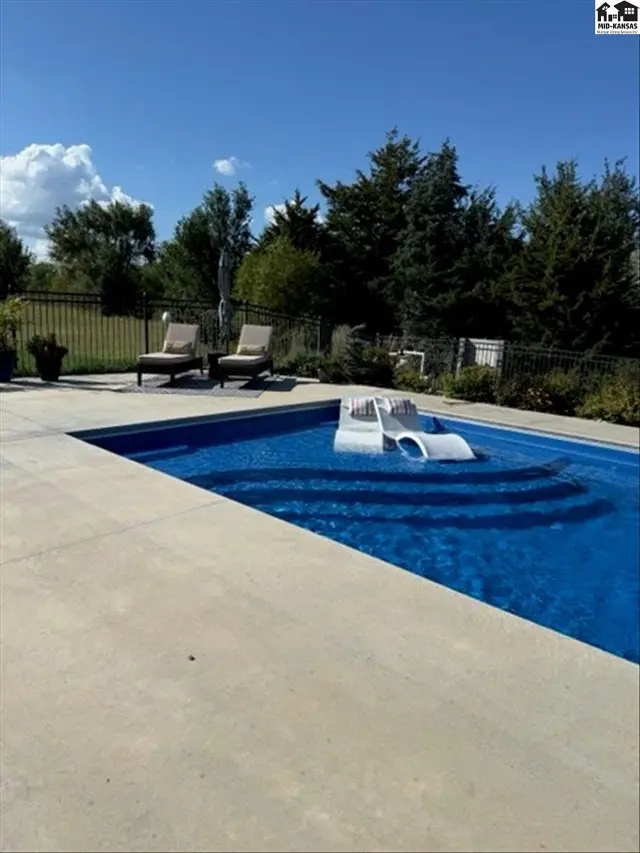 Photo of 3400 N. Buhler Rd, Buhler, KS