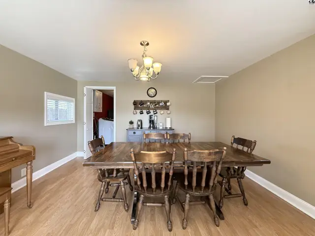 Photo of 3206 N Waldron St, Hutchinson, KS