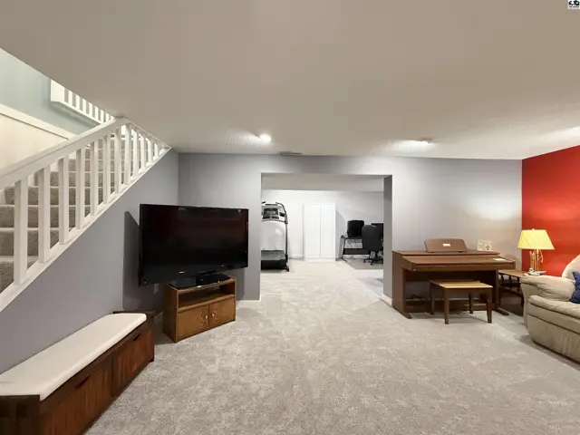 Photo of 3206 N Waldron St, Hutchinson, KS