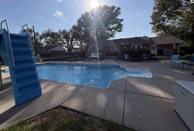 Photo of 3206 N Waldron St, Hutchinson, KS