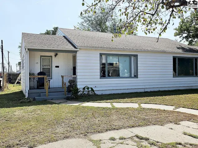 Photo of 15 W 15th Ave, Hutchinson, KS