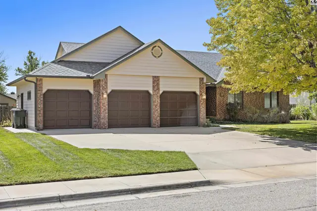 Photo of 1011 Barberry Dr., Hutchinson, KS