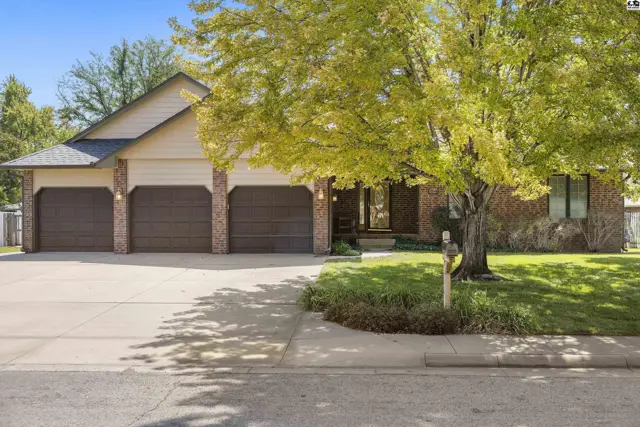Photo of 1011 Barberry Dr., Hutchinson, KS