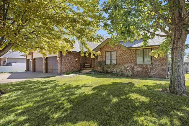 Photo of 1011 Barberry Dr., Hutchinson, KS