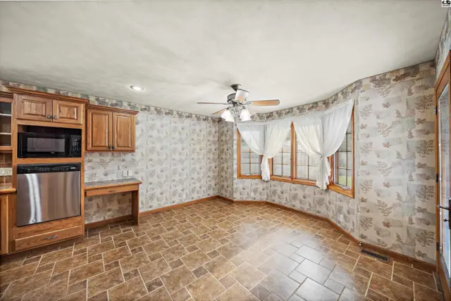 Photo of 1011 Barberry Dr., Hutchinson, KS