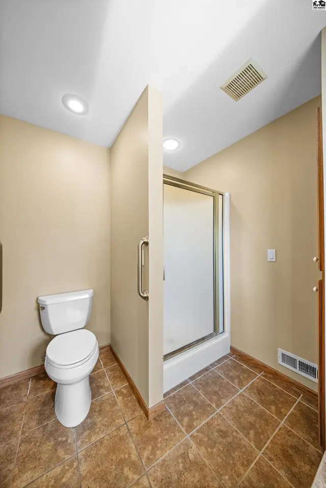 Photo of 1011 Barberry Dr., Hutchinson, KS