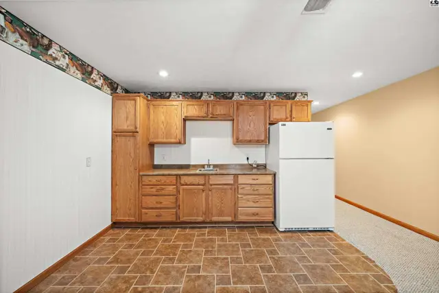 Photo of 1011 Barberry Dr., Hutchinson, KS