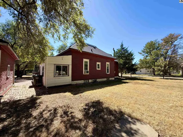 Photo of 703 E Commercial, Lyons, KS