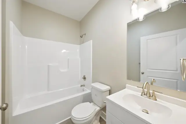 Photo of 1244 Steve Hawley Ln, Salina, KS