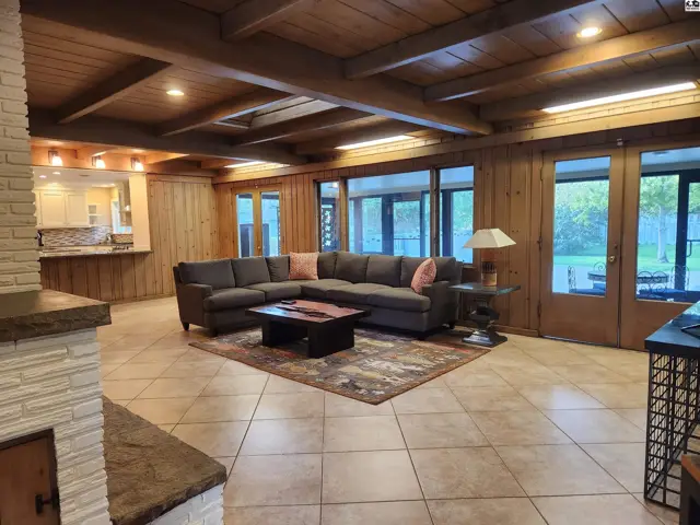 Photo of 12 Downing Rd, Hutchinson, KS