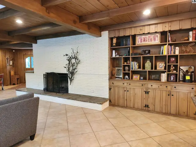 Photo of 12 Downing Rd, Hutchinson, KS