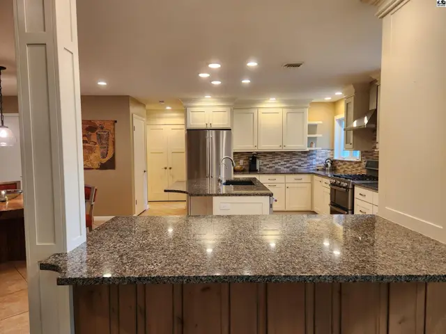 Photo of 12 Downing Rd, Hutchinson, KS